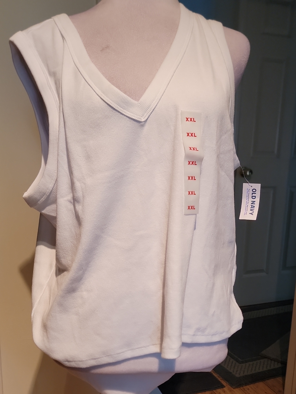 Old Navy Women's White V-Neck Tank Top